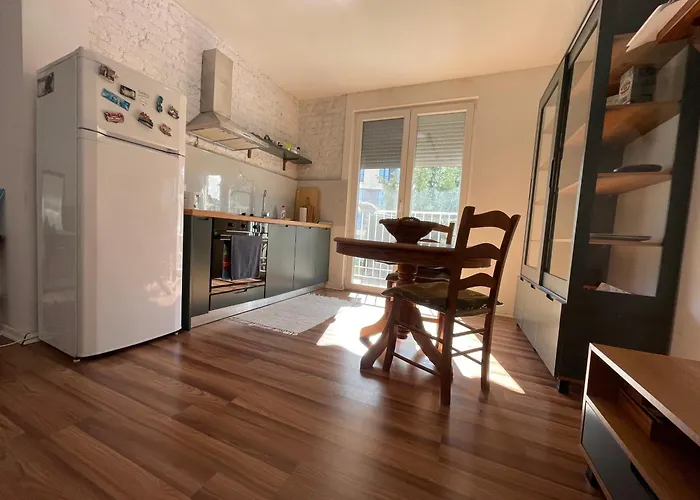Enjoy Travel Central Apartments